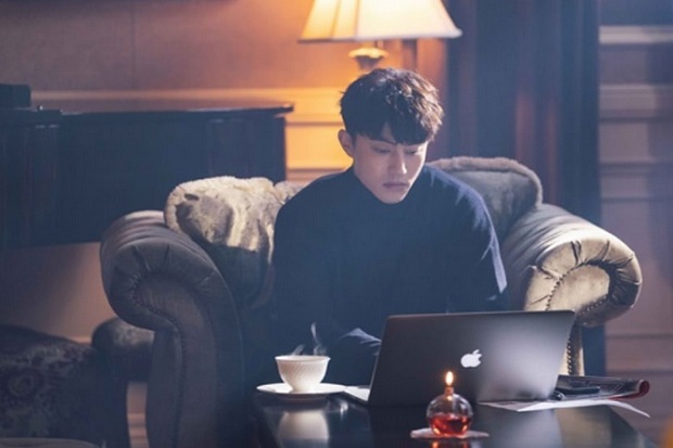 Kwak Dong Yeon Lebih Karismatik di Drama My Strange Hero