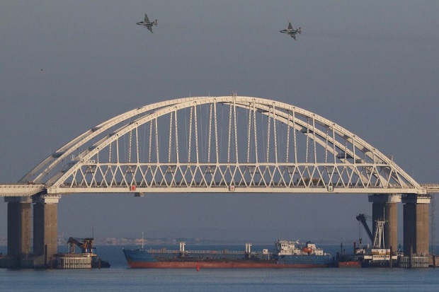 Rusia Umbar Tembakan dan Tangkap 3 Kapal Militer Ukraina