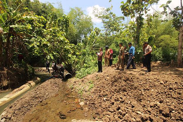 Limbah Tetap Bau, Uji Coba Operasional Pabrik Serat Rayon Dihentikan