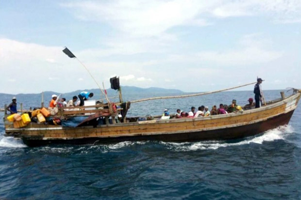 Myanmar Tangkap Kapal Angkut 93 Pengungsi Rohingya