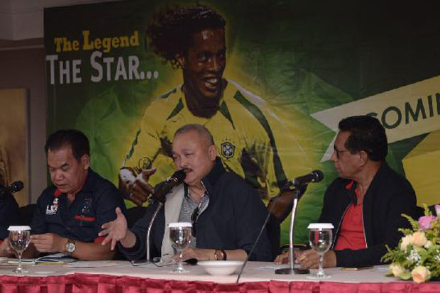 Ronaldinho Beri Coaching Clinic di Palembang