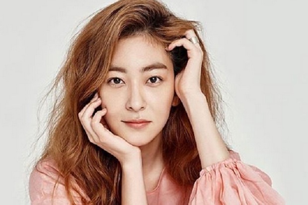 Wang Ji Won Bikin Kesepakatan dengan YG Entertainment
