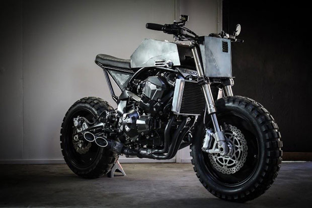 Droog Moto Siksa Kawasaki Z1000 Hingga Tak Dikenali