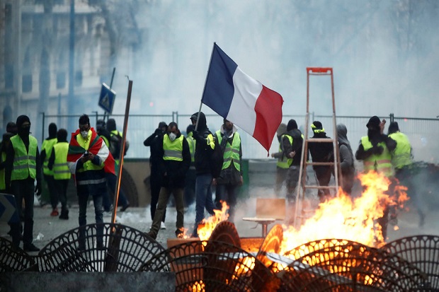 Demo Prancis Rusuh Lagi, 1.400 Demonstran Ditangkap, 126 Luka