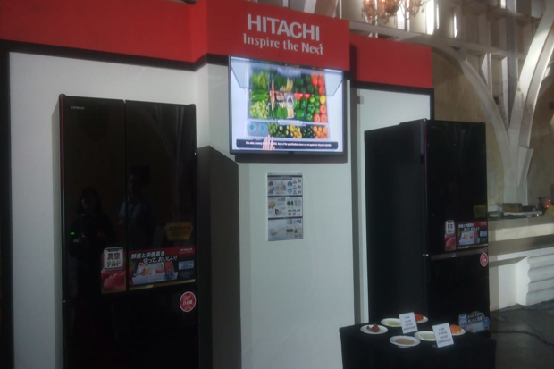 Hitachi Bawa Kulkas Kaya Teknologi Seharga Rp40 jutaan