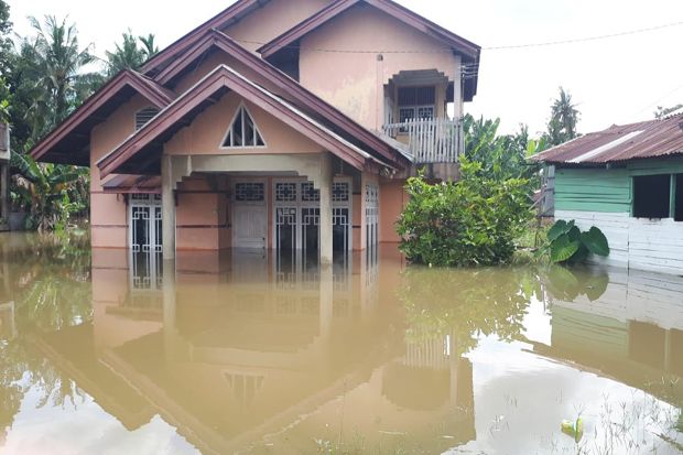 Banjir Rendam Ribuan Rumah di Siak Hulu Kampar