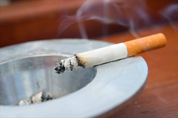 Merokok dan Mengunyah Sirih Bisa Menyebabkan Kanker Mulut