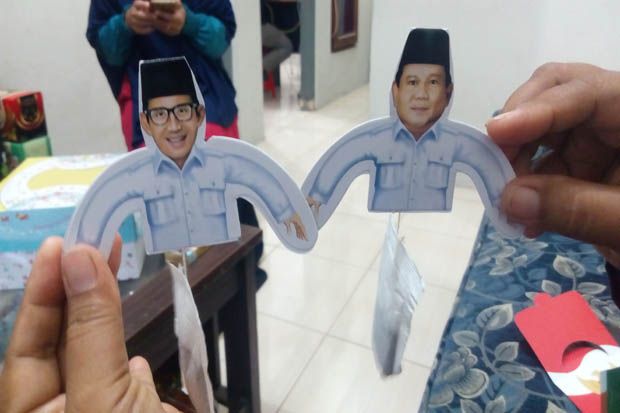 Berikan Dukungan, Warga Karanganyar Bikin Teh Celup Prabowo-Sandi