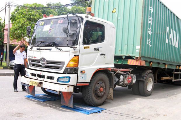 Catat, Tanggal Ini Truk Dilarang Melintas di Tol Tangerang Merak