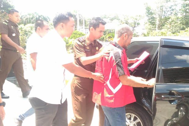 Diduga Korupsi Pembelian Pajero, Wakil Ketua DPRD Merangin Ditahan