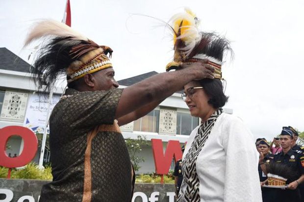 Kunjungan Kerja, Sri Mulyani Dapat Gelar Putri Papua