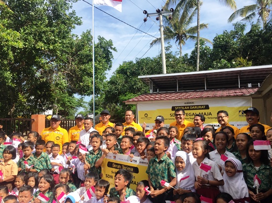 United Tractors Salurkan Bantuan Gempa Lombok Sebesar Rp7 Miliar