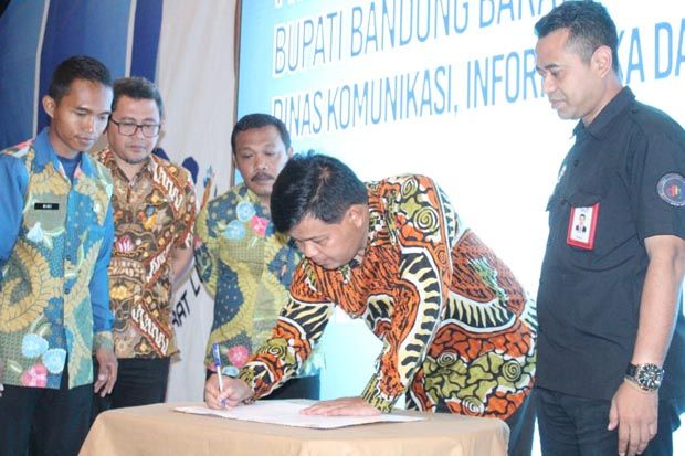Aa Umbara Dorong Pelayanan Perizinan di Bandung Barat Dibuat Online