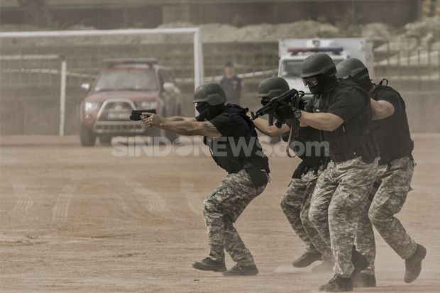 Pukul Polisi dengan Balok, Residivis Tewas Ditembak