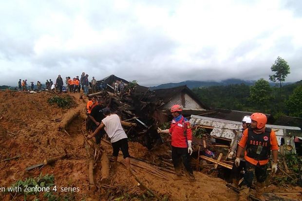 Hingga Pukul 11.30, Korban Meninggal Akibat Longsor Sukabumi 6 Orang