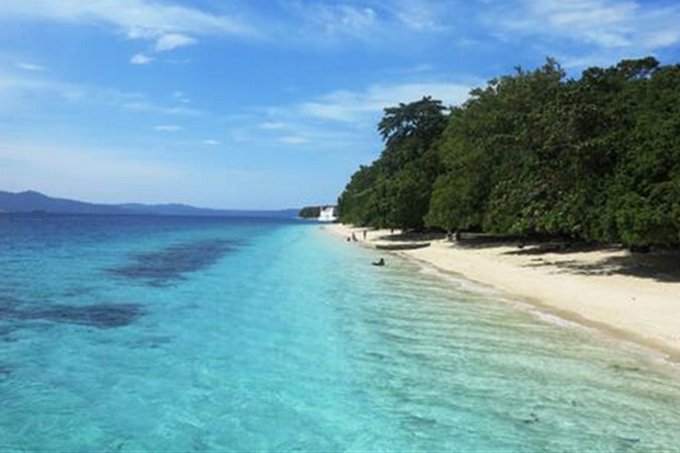 Empat Pantai di Maluku Ini Sangat Cocok untuk Hilangkan Penat