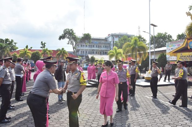 40 Personel Polres Tanjung Pinang Naik Pangkat