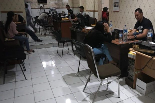 Prostitusi Online di Bandung Dibongkar Polisi
