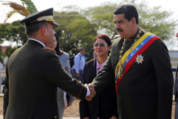 Menteri Pertahanan Venezuela Minta Maduro Mengundurkan Diri