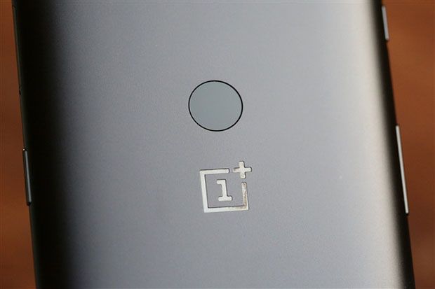 The Next Smartphone OnePlus Kemungkinan Diperkaya Pengisian Nirkabel