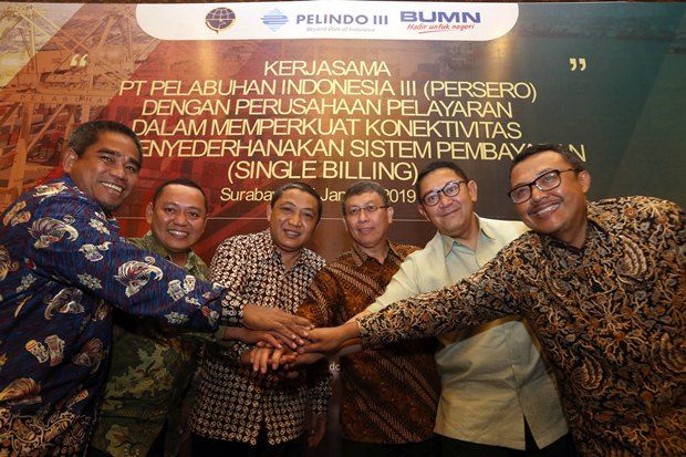 Pelindo III Pangkas Tarif Peti Kemas Transhipment di Tanjung Perak