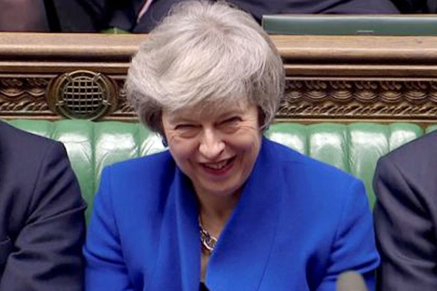 Theresa May Kembali Selamat dari Mosi Tidak Percaya