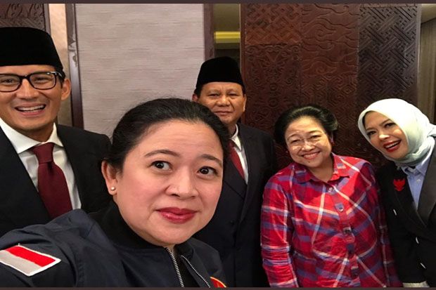 Momen Ceria Puan dan Mega Wefie Bareng Prabowo-Sandi