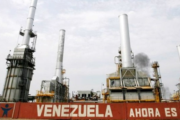AS Pertimbangkan Hukum Venezuela dengan Embargo Minyak