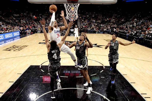 Los Angels Clippers Curi Kemenangan Penting di Kandang Spurs