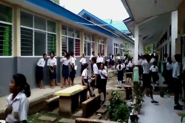 Gempa 6,2 SR, Pelajar di Pulau Sumba Berhamburan ke Luar Kelas