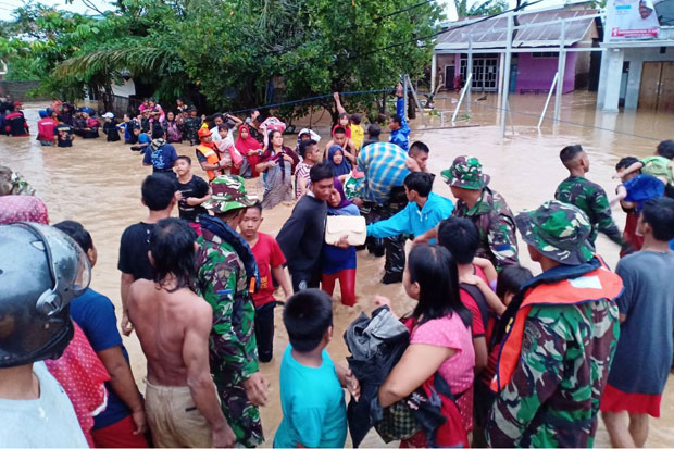 Banjir di 3 Kecamatan Gowa Mulai Surut dan Sisakan Lumpur