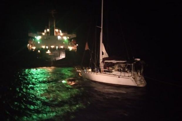 Evakuasi 4 WNA Australia dari Kapal Yacht Berlangsung Dramatis