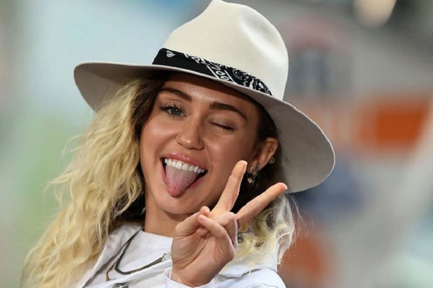 Miley Cyrus dan RHCP Masuk Daftar Line-up Grammy Awards 2019
