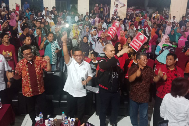 Hasto-Djarot Hadiri Pembacaan Ikrar Arus Bawah Jokowi di Banyuwangi