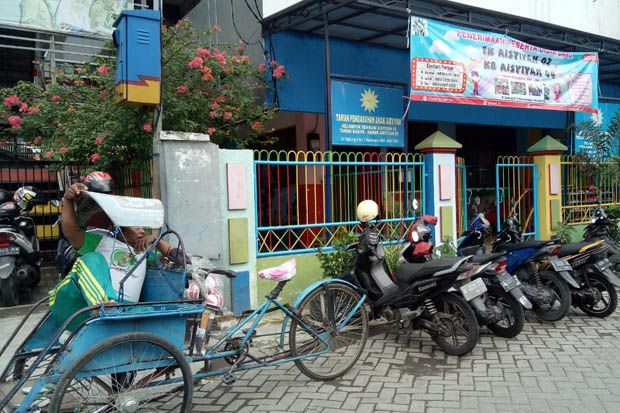 Demi Kesejahteraan Tukang Becak dan Nelayan, Risma Bakal Beri Gaji UMR