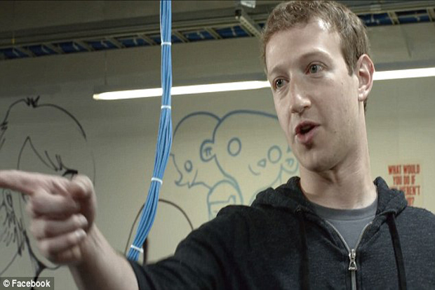 CEO Facebook Inginkan Tiga Aplikasi Pesan Merger
