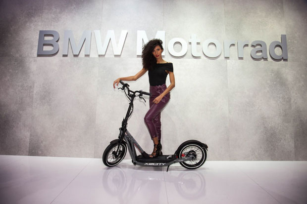 BMW Perkenalkan Skuter Listrik Mungil  X2City