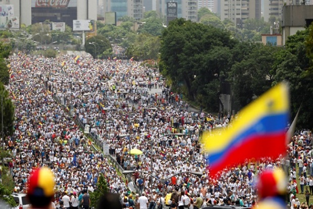5 Skenario Gonjang-ganjing Venezuela: Maduro Bertahan hingga Invasi AS