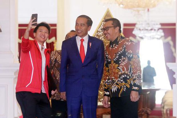 Diapresiasi Jadi PNS Istimewa, Liliyana Bertemu Presiden Jokowi