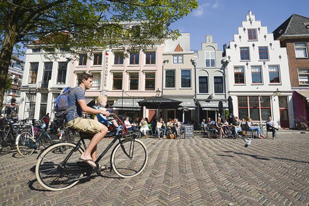 Belanda Bayar Warganya untuk Mengendarai Sepeda