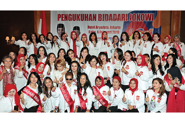 Ribuan Bidadari Jokowi Fokus Kampanye Door to Door