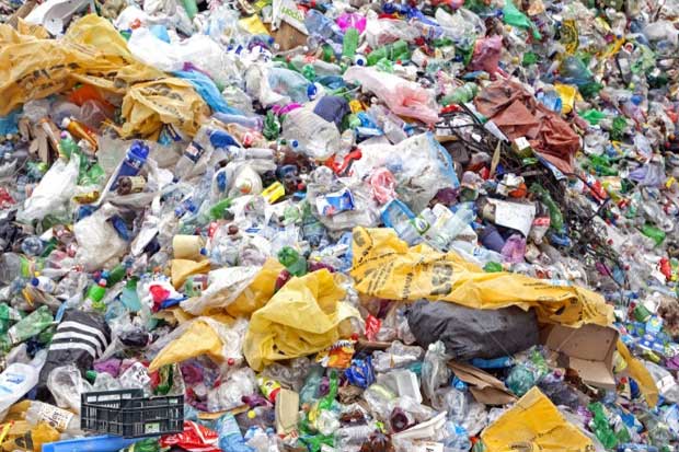 Sampah Plastik Bisa Berbahaya bagi Kesehatan Manusia