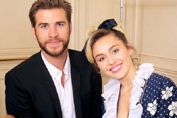Miley Cyrus Resmi Gunakan Nama Liam Hemsworth