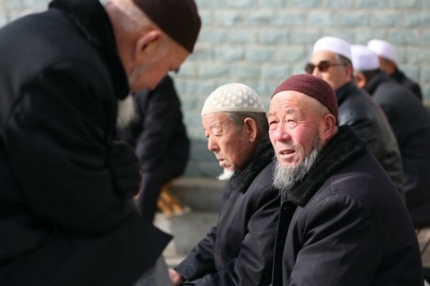 Turki Kutuk Perlakuan China terhadap Muslim Uighur