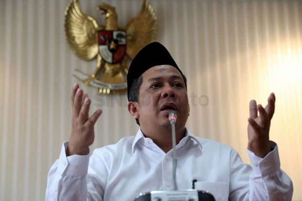 Fahri Kritisi Larangan Prabowo Salat Jumat di Masjid Agung Semarang