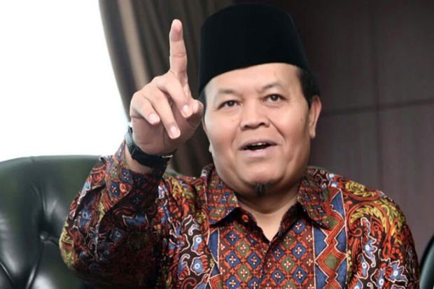 HNW Minta Niat Prabowo Salat Jumat Tak Dipolitisasi