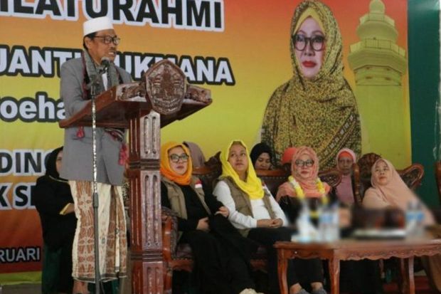 Cerita Pengasuh Ponpes Al-Mubarak Soal Indonesia dan Soeharto