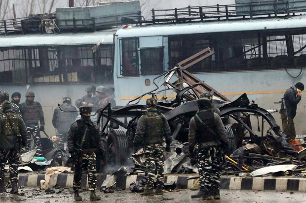 India Tuding Pakistan Terlibat Serangan Bom di Kashmir