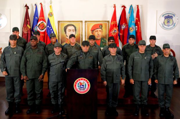 Menhan Venezuela: Ingin Gulingkan Maduro, Langkahi Mayat Kami