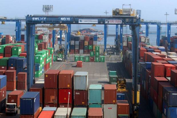 Pangkas Logistik, Luhut dan Menteri PPN Bahas 7 Pelabuhan Hub